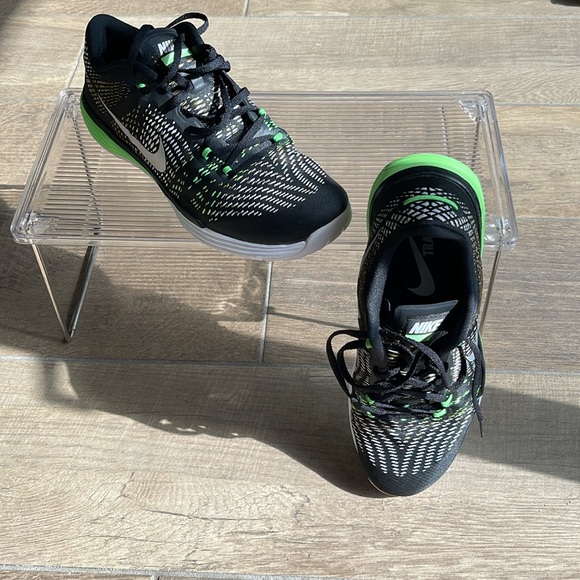 Nike Lunar Caldra Shoes - Picture 2 of 3